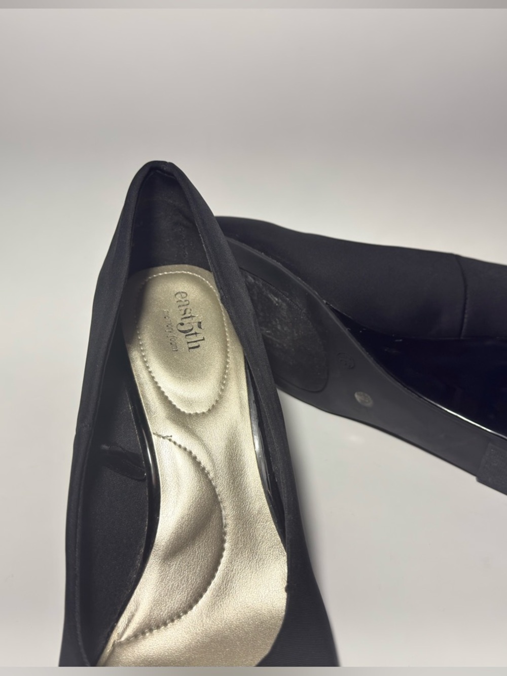 East 5th Black Satin Wedge Heels Round Toe Pumps Size 9.5M - Picture 6 of 10